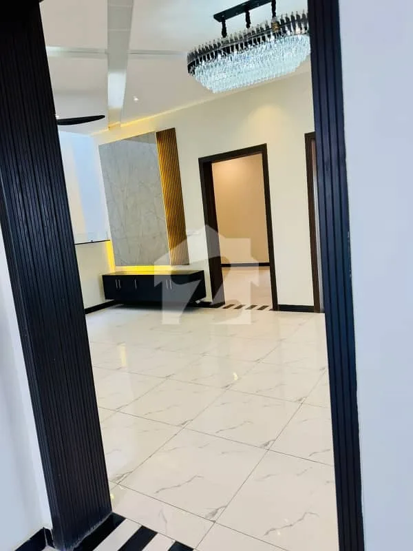 10 Marla Double Unit House in Islamabad Top City 1