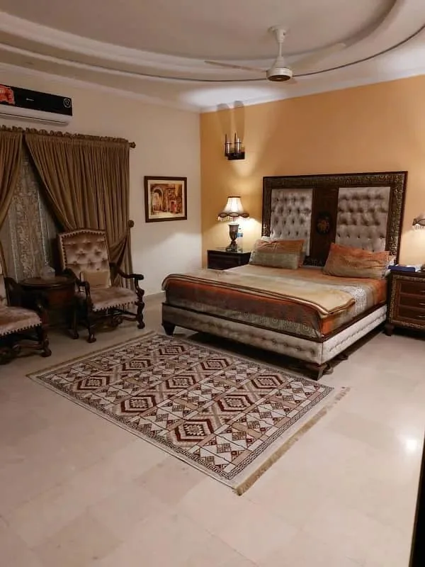 Modern One Kanal Bungalow for Sale in DHA Lahore