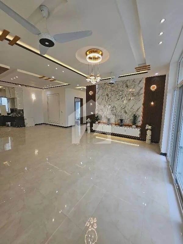 10 Marla House Available for Sale in Top City 1 - Block A