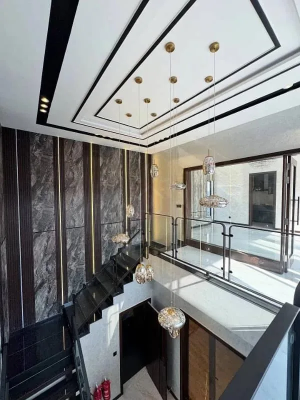 Luxury 1 Kanal Bungalow for Sale in DHA Lahore
