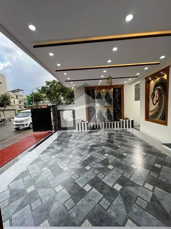 Spacious 20 Marla Home in Prime Location Close to Mosque, Park & Market