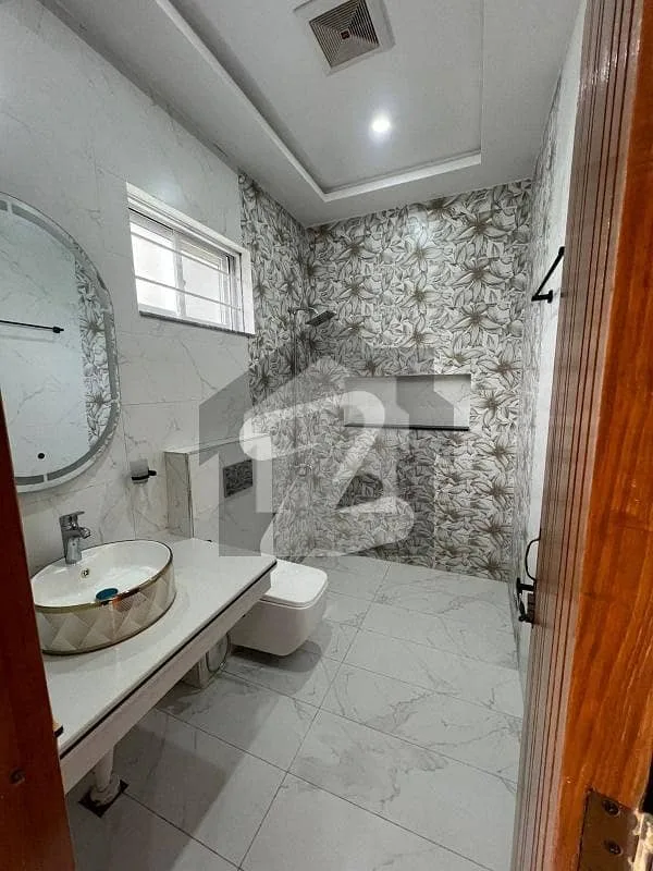 Spacious 20 Marla Home in Prime Location Close to Mosque, Park & Market