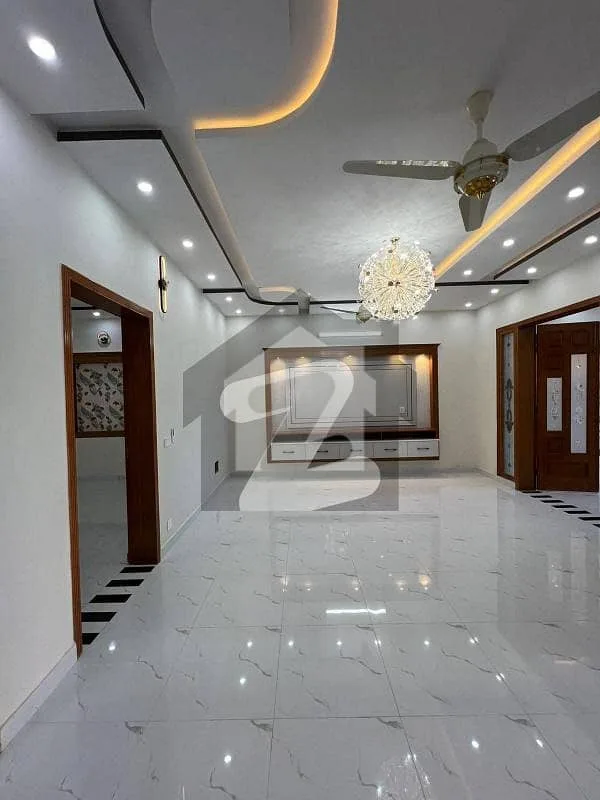 Spacious 20 Marla Home in Prime Location Close to Mosque, Park & Market