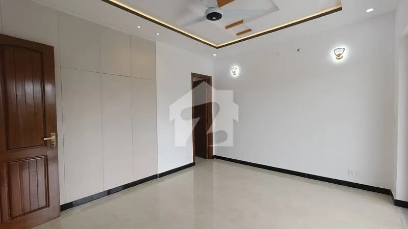 Prime Investment Opportunity in Top City 1