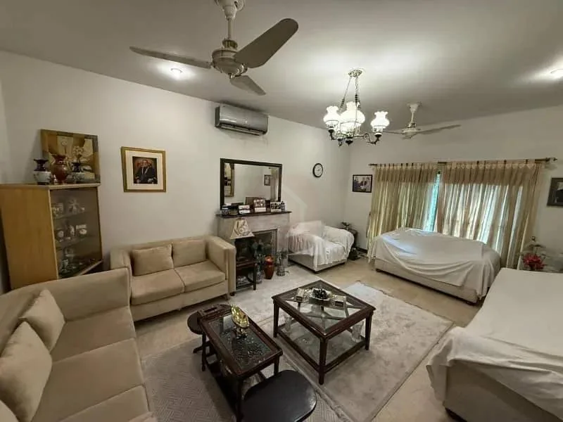 One Kanal Modern House for Sale in DHA Phase 3, Lahore