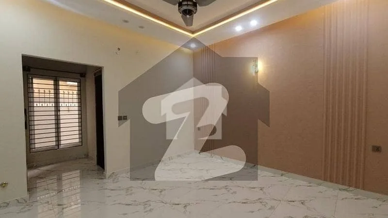 10 Marla House Available for PKR 54,500,000