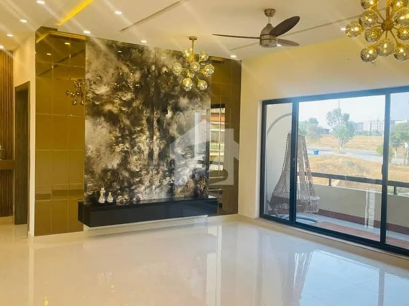 10 Marla Home for Sale in Prime Location Close to Mosque, Park & Market