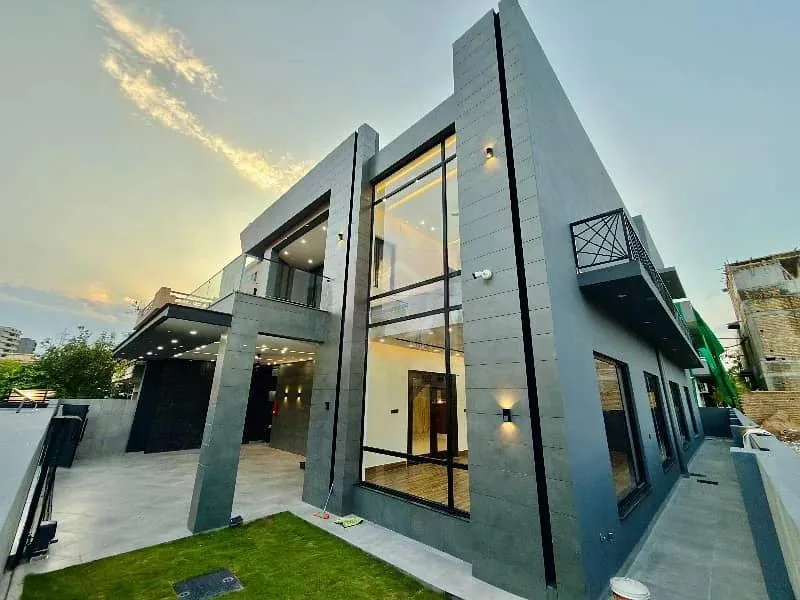 Stunning Modern A+ Designer Kanal Home in DHA Defence