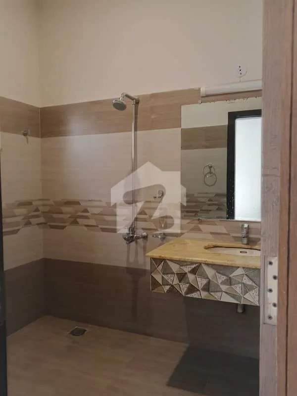 10 Marla House Available for Sale in Top City 1 - Block A