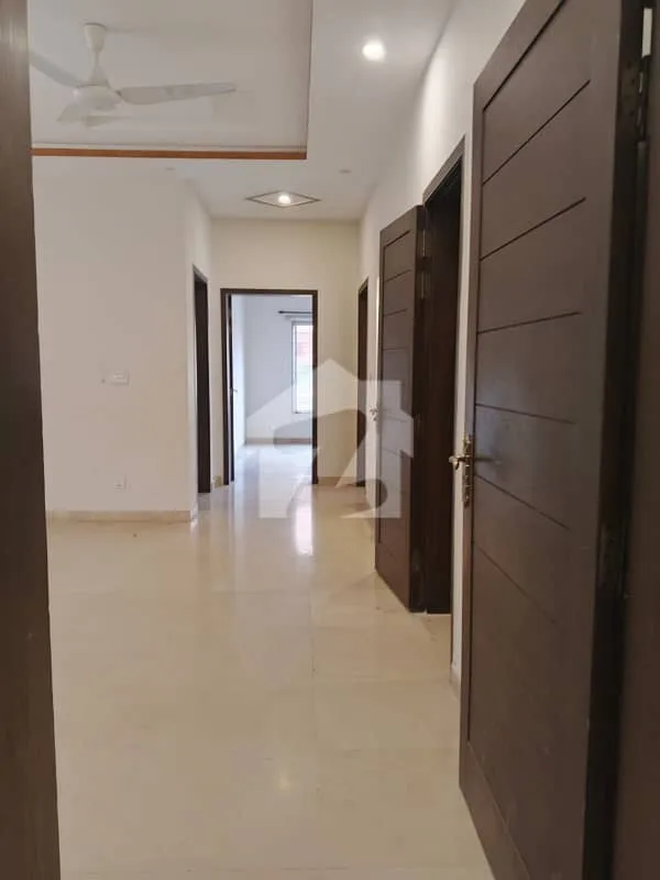 10 Marla House Available for Sale in Top City 1 - Block A
