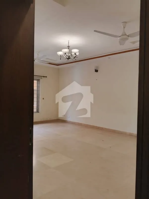 10 Marla House Available for Sale in Top City 1 - Block A
