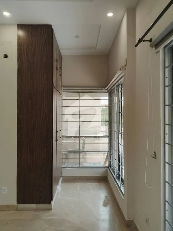 10 Marla House Available for Sale in Top City 1 - Block A