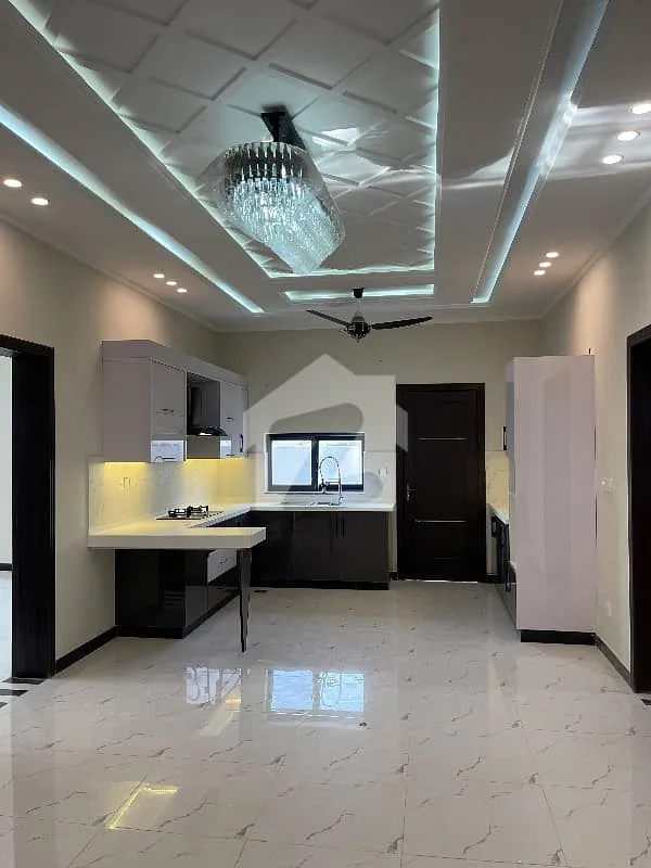 Stunning New Home in A Block, Top City 1