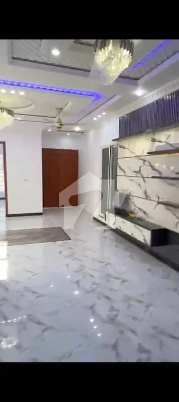 10 Marla House Available for Reservation in Top City 1
