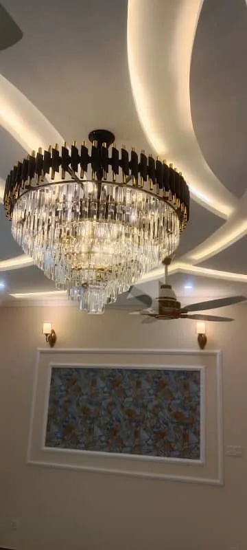 Attractive 10 Marla Home for Sale in Top City 1