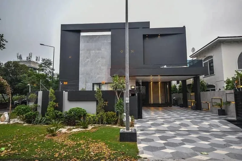 Corner 1 Kanal Luxury Bungalow with Basement in DHA Phase 5, Lahore