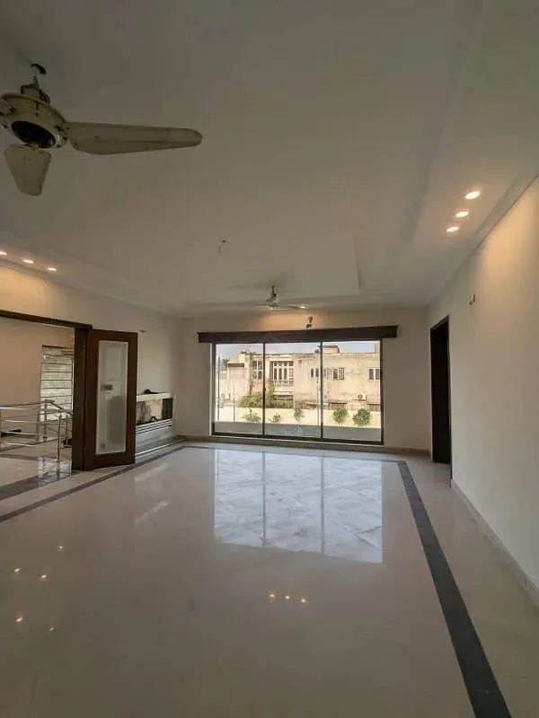 Stunning Owner-Built Bungalow in Prime DHA Lahore Location