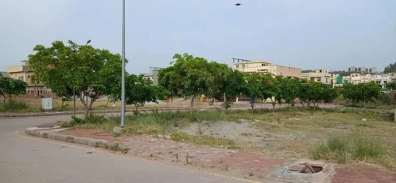 5 Marla Residential Plot Available in Road 2, Sector N, Bahria Enclave Islamabad