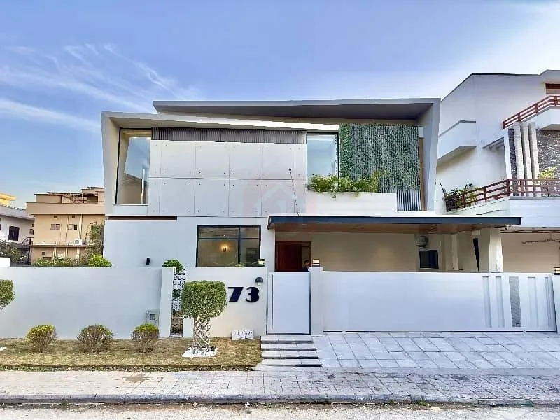 1 Kanal Attractive House Available For Sale In DHA Phase 2