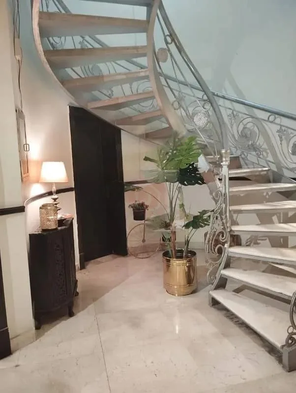 One Kanal Bungalow for Sale in DHA Lahore Near Park and Commercial Area