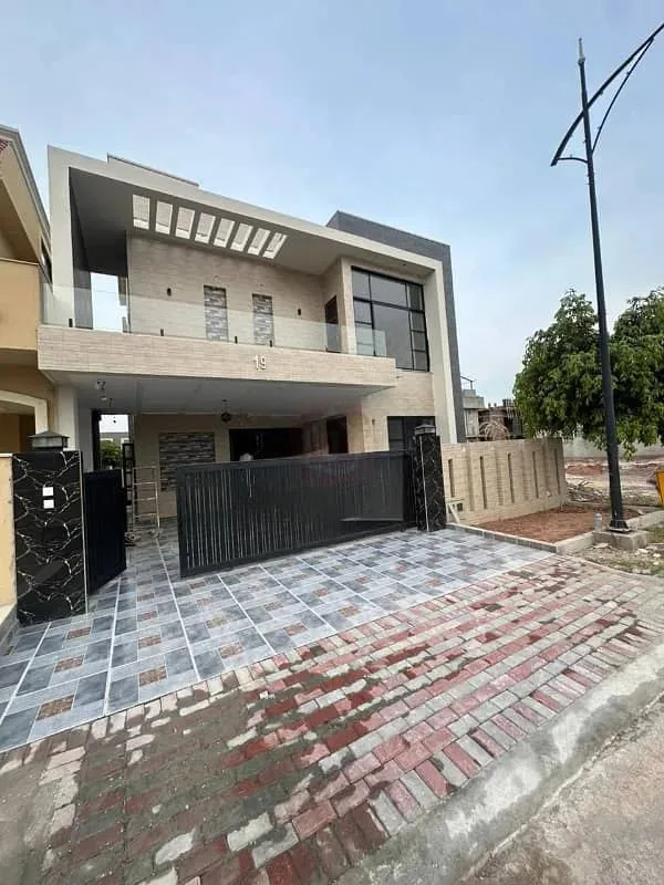Modern 10 Marla House for Sale in Bahria Enclave Sector C1, Islamabad