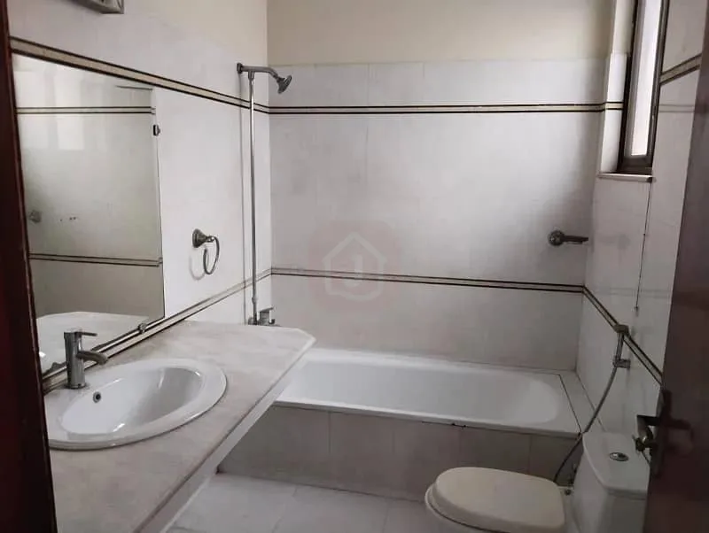 Modern One Kanal Bungalow for Sale in DHA Lahore