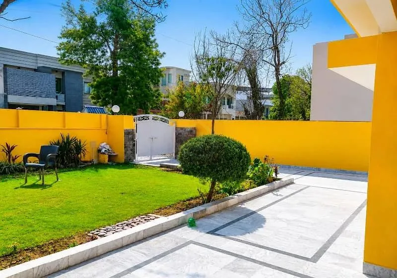 Old House for Sale in Prime F-6 Location