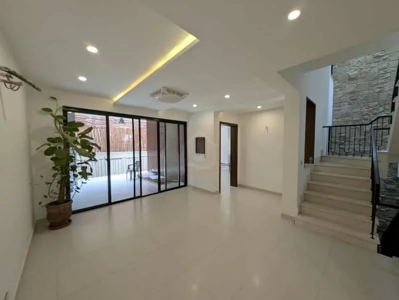 Modern House Available For Sale In F-6 Islamabad