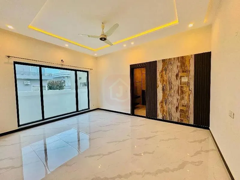 Stylish 1 Kanal Home Available in DHA Defence Phase 2