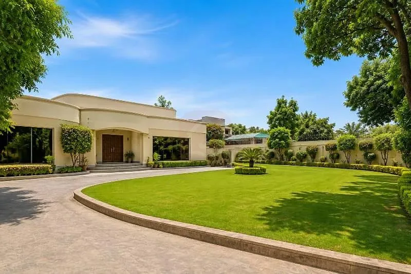Unique Park Facing Two Kanal Plot at Investor Pricing