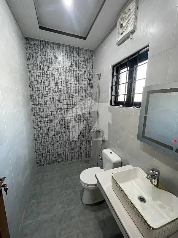 Stunning Mansion for Sale in A Block, Top City 1