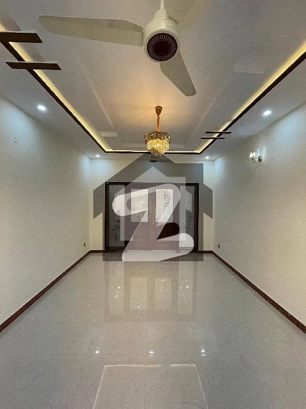 10 Marla House Available for Purchase