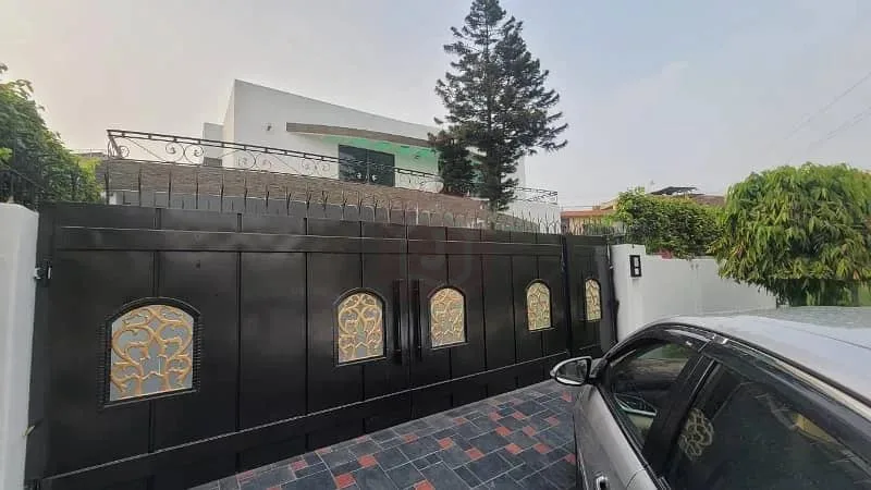One Kanal Modern Bungalow Available for Sale in DHA Lahore