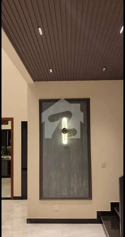 10 Marla House for Sale in Prime Location Close to Mosque, Park & Market
