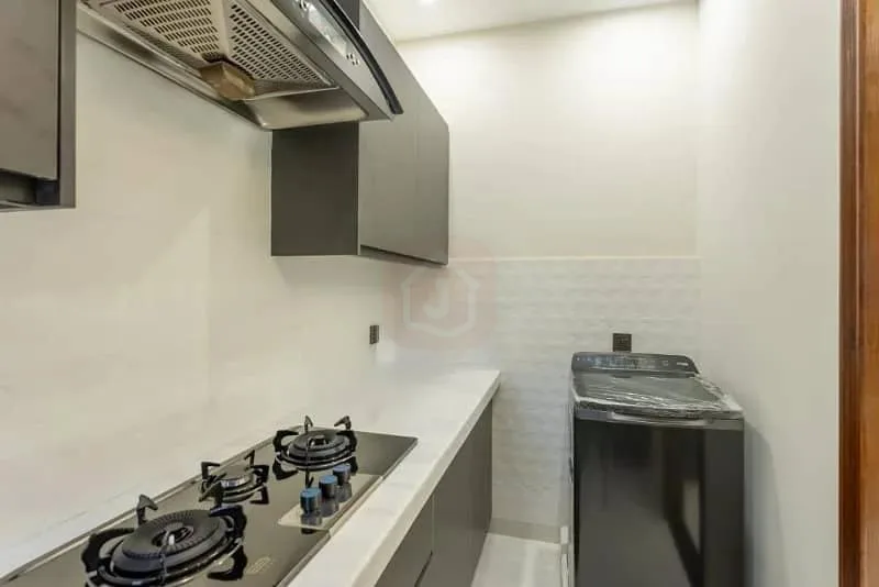 10 Marla House Available Close to Park
