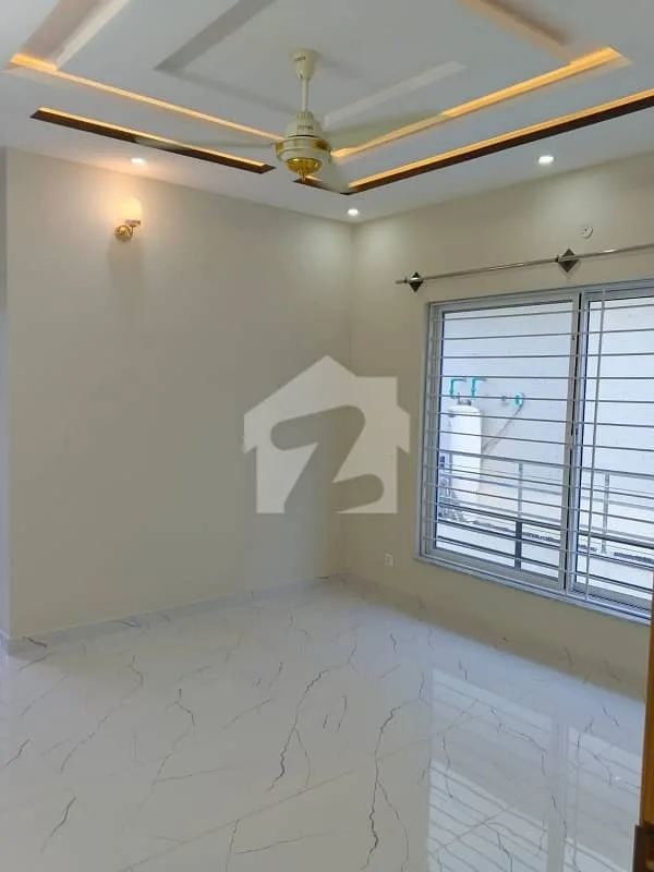 Acquire Your Ideal Home in Block D, Top City 1 Islamabad