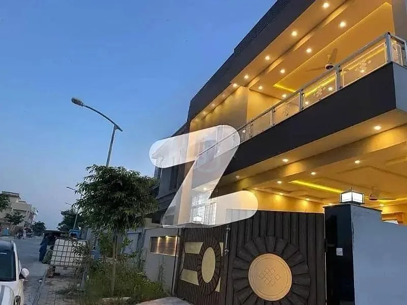 10 Marla House Available in Top City 1 - Block A