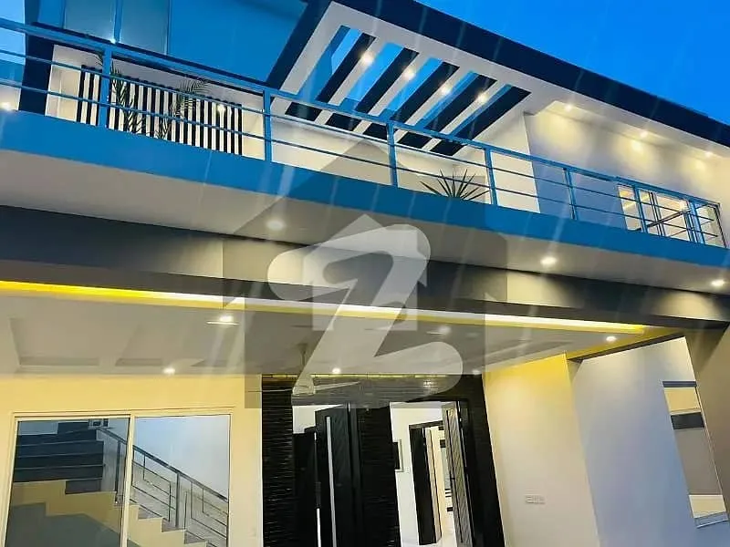 10 Marla House Available in Top City 1 - Block A