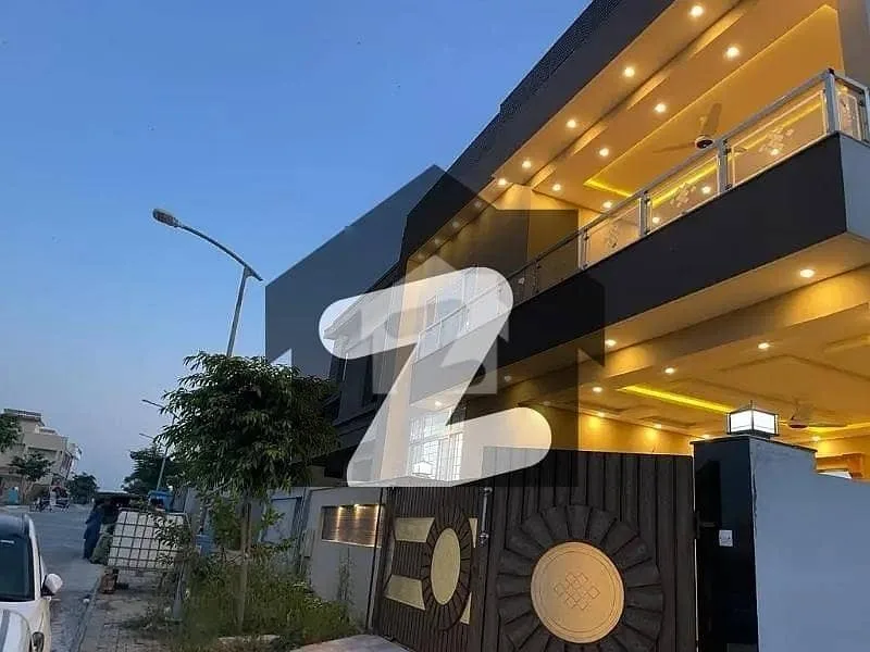 10 Marla House Available in Top City 1 - Block A
