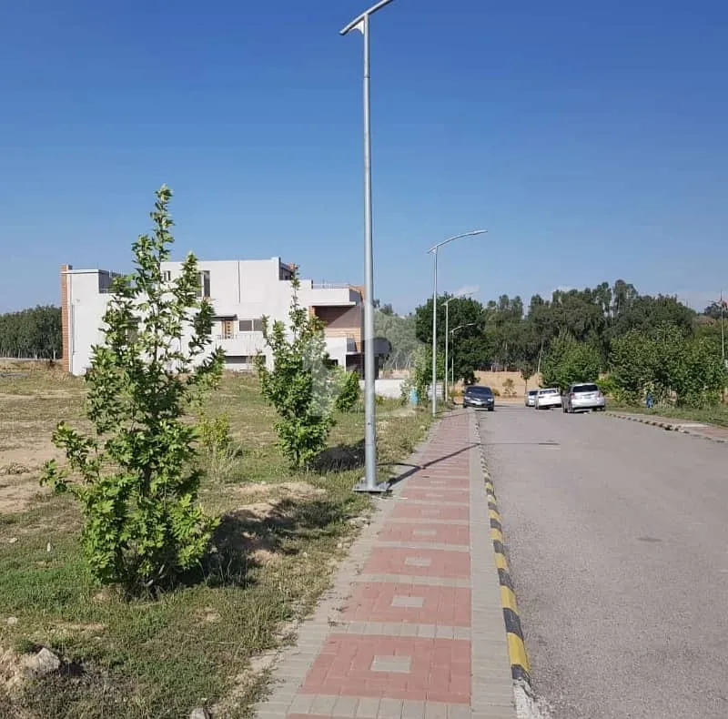 Central House Available in Top City 1 - Block I