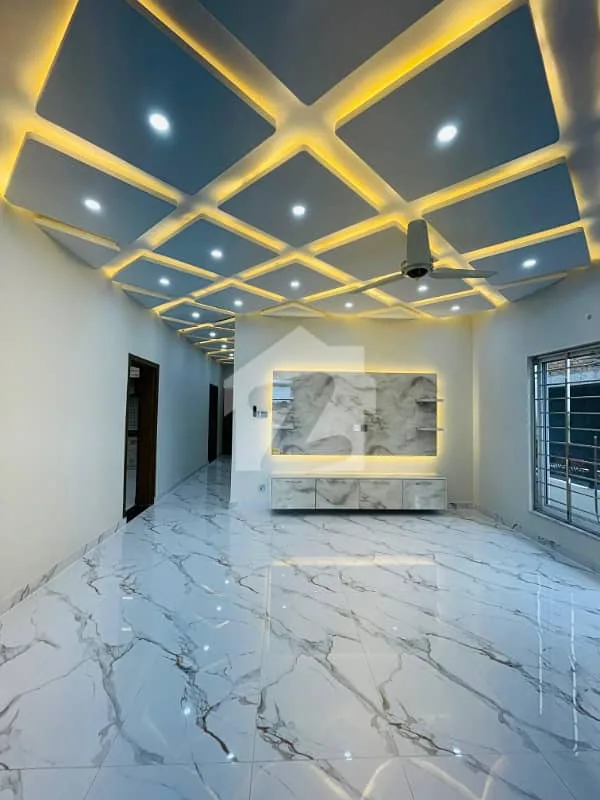 Newly Built 10 Marla Home Available for Purchase