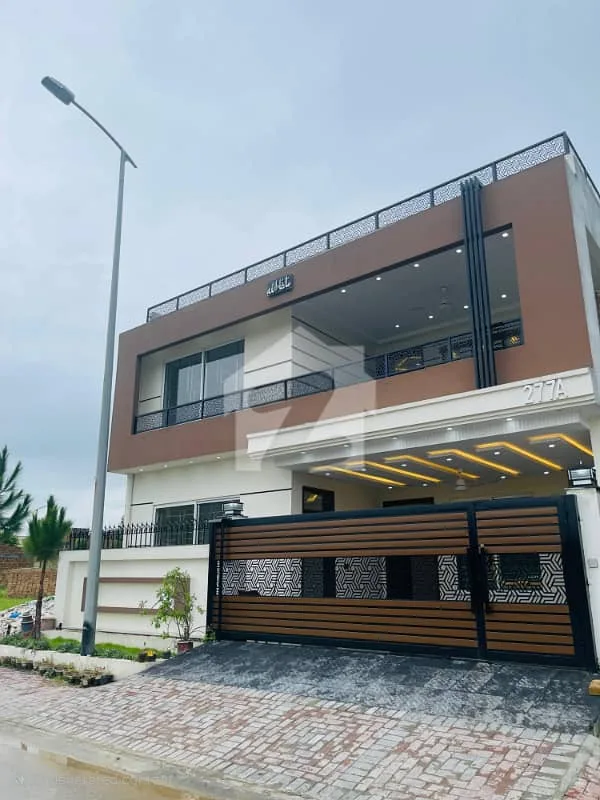 Newly Built 10 Marla Home Available for Purchase