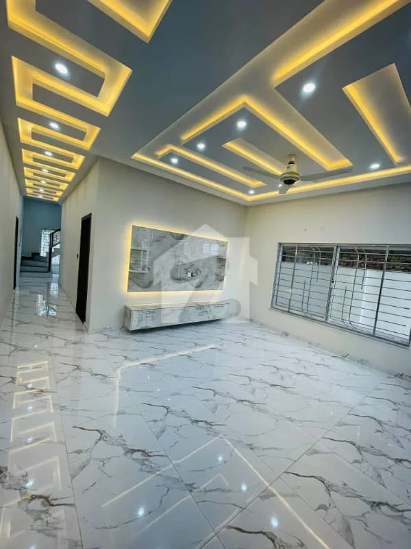 Newly Built 10 Marla Home Available for Purchase