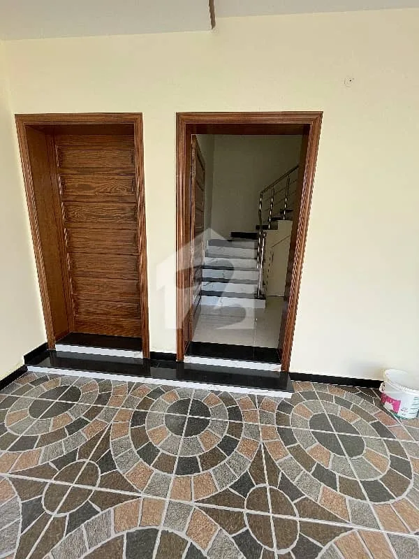 10 Marla Newly Constructed Home Available for Purchase