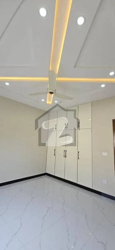 House Available on Main Boulevard in Top City 1