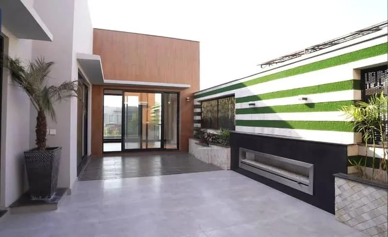 Stylish One Kanal Fully Furnished Bungalow with Two Servant Quarters in DHA Lahore