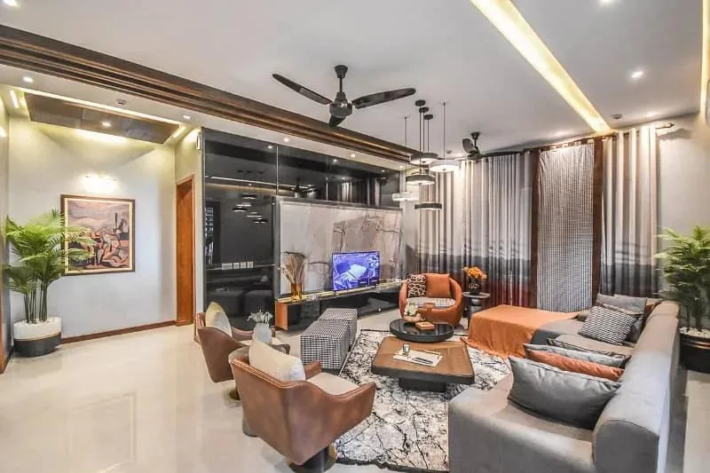 Modern One Kanal Bungalow for Sale in DHA Phase 4, Close to Park and School