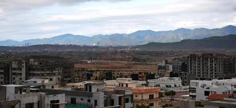 10 Marla Residential Plot in Bahria Enclave Sector C1 | All Charges Settled