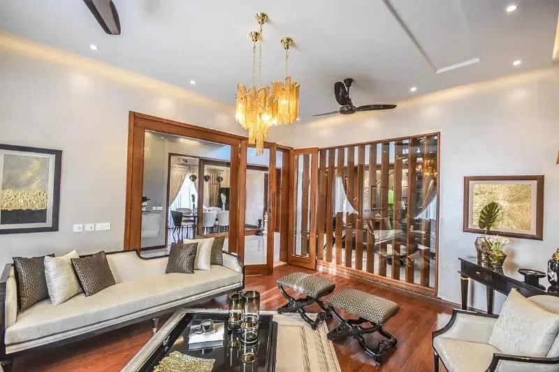 Modern One Kanal Bungalow for Sale in DHA Phase 4, Close to Park and School