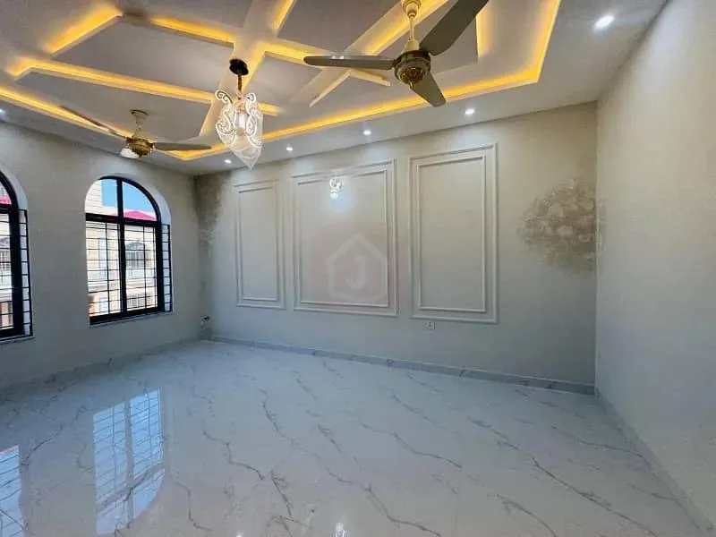 8 Marla Premium Home Available in Faisal Town Block A